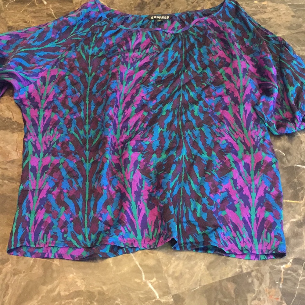 Cold shoulder top | Express